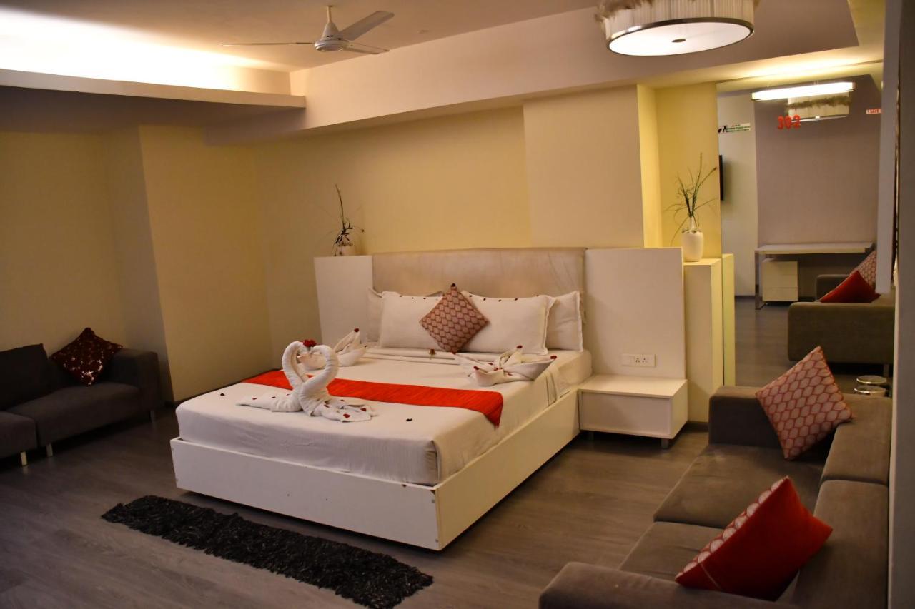 Hotel Vijay Parkinn, Gandhipuram, Coimbatore Exterior photo