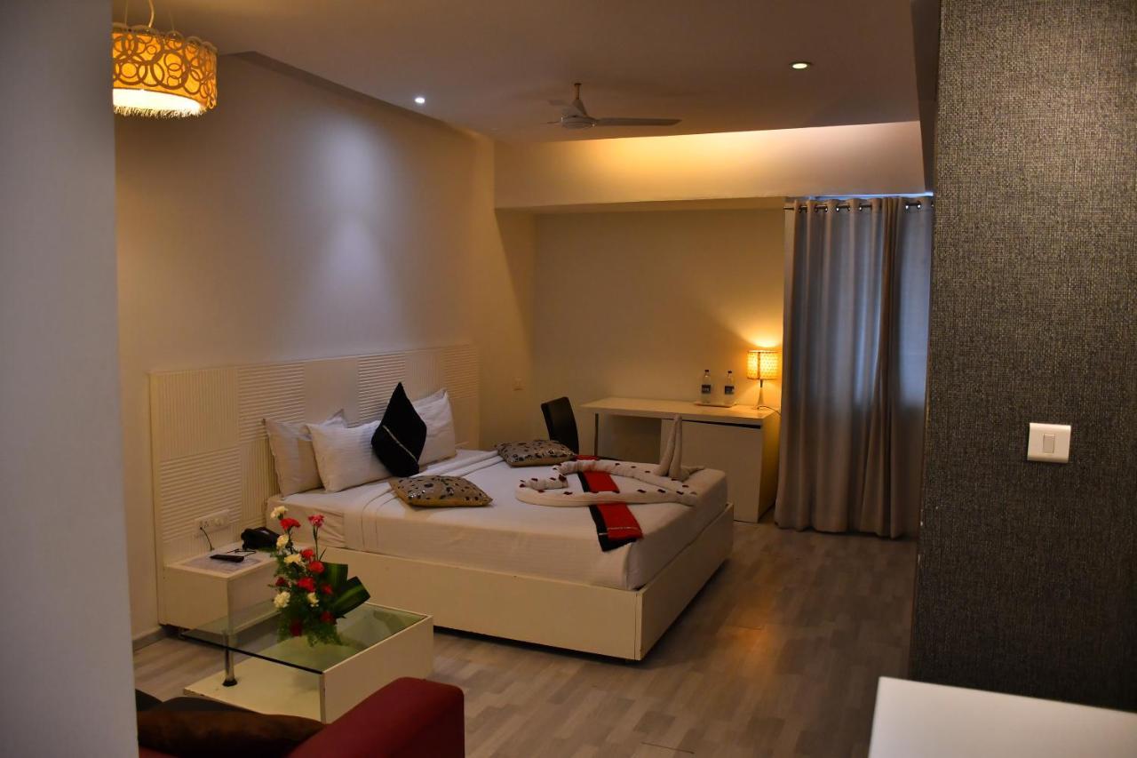 Hotel Vijay Parkinn, Gandhipuram, Coimbatore Exterior photo